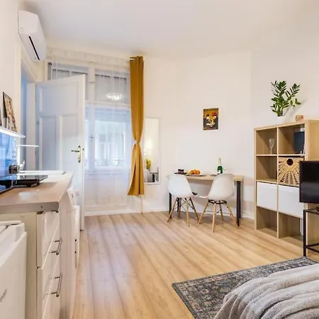 Nest & Rest By Nw * Budapeşte